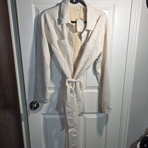 Women's Lightweight, Cream Jacket, Snap Button Front, 2 Different Sizes (M)&(L)